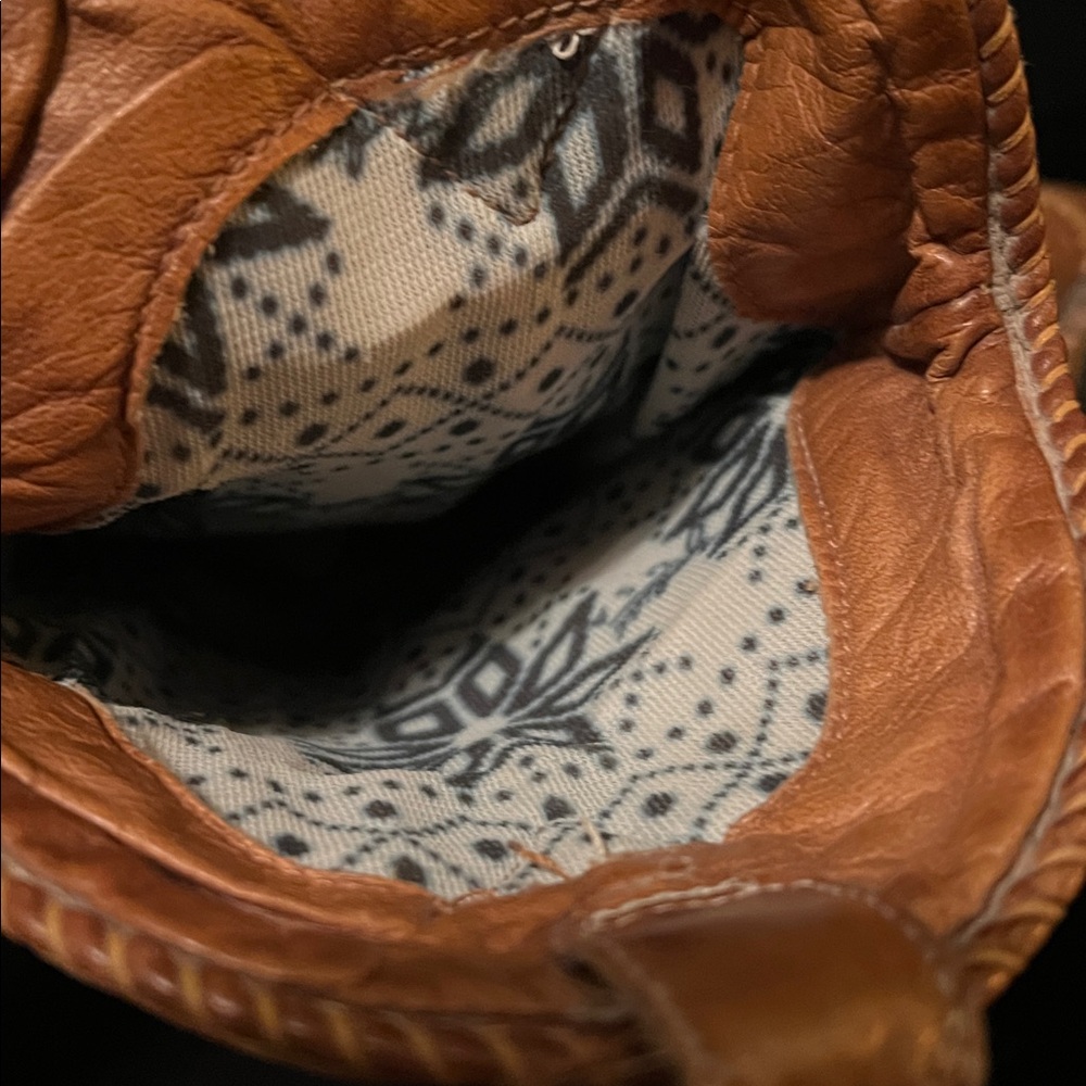 Zodiac Women's Tan Cowboy Boots - Picture 11 of 15